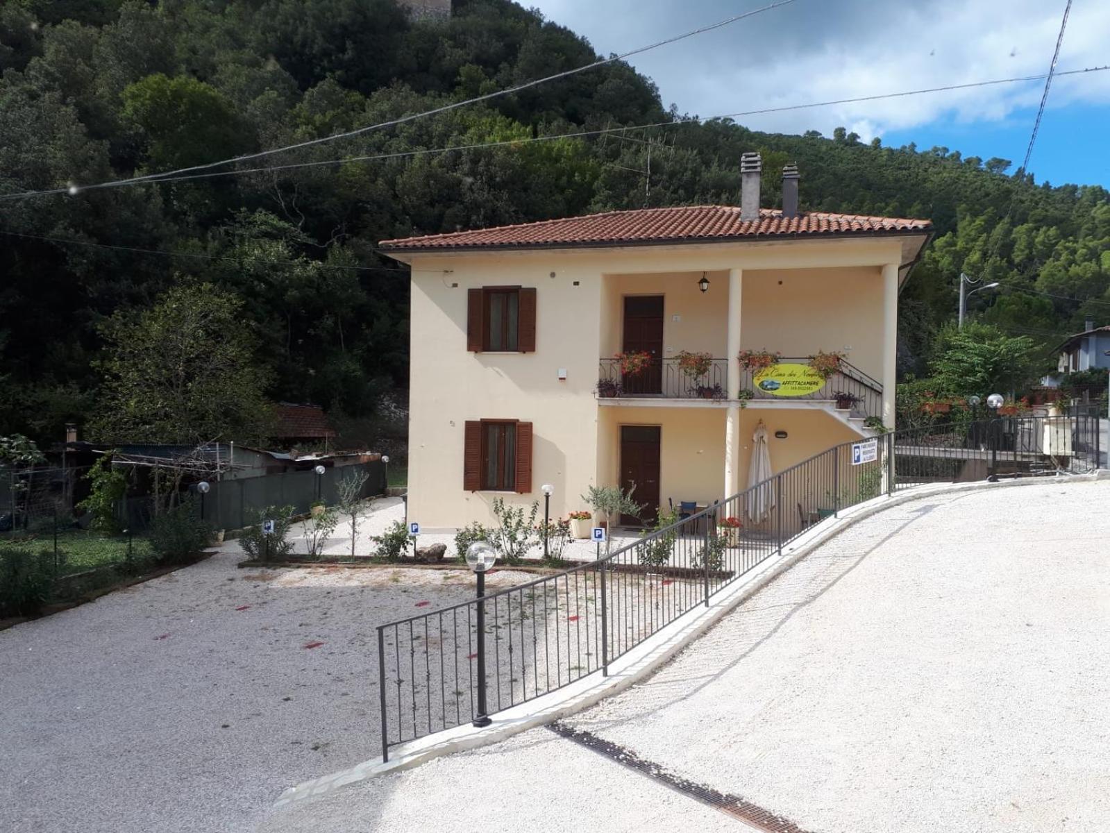 מלון Torre Orsina La Casa Dei Nonni מראה חיצוני תמונה